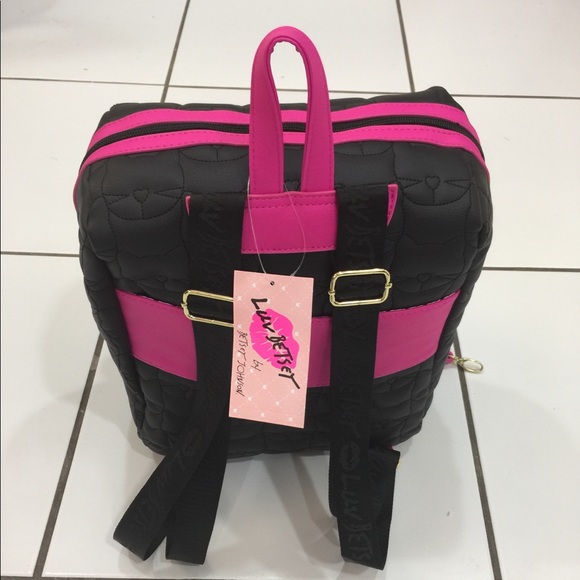 Betsy Johnson 2 In 1 Backpack Set - Picture 3 of 8